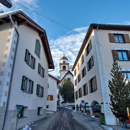 Chesa Centrum 6pax - Celerina 公寓 *